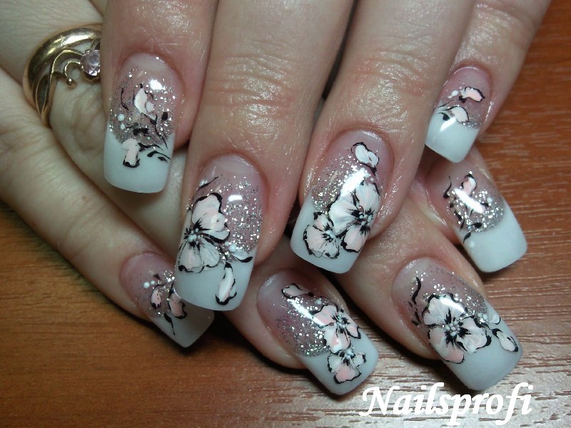 Красивый маникюр с гель-лаками от NAILS MANIA